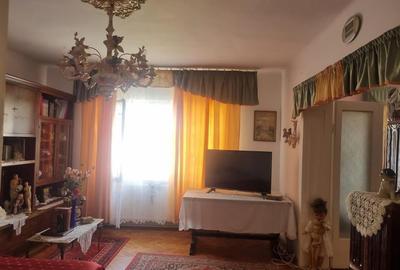 CASA CU ETAJ IN CENTRU - 6