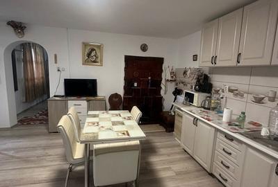 Casă cu 3 camere cu Teren 950 Mp în Central - 11