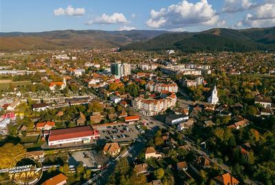 Spațiu comercial, de 626 mp, în Central - 11
