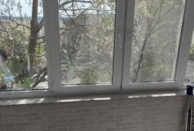 Apartament cu 2 camere decomandat în Peco - 5