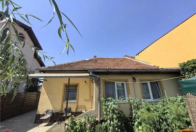 Inchiriez casa cu 2 apartamente, Gradiste - 4