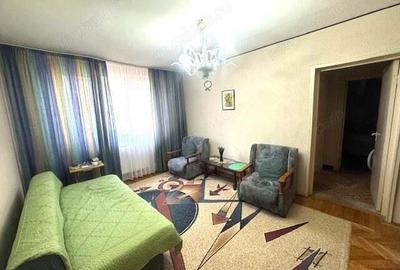 Apartament cu 3 camere semidecomandat în Central - 2
