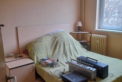 Apartament cu 3 camere decomandat, mobilat în Alexandru Obregia - 2