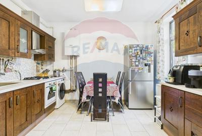 Casa / Vila zona Eroii Revolutiei - 12