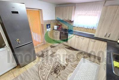 Casa 6 camere, Sacalaseni, suprafata utila 172 mp, teren 1061 mp. Reducere pret 10000 euro - 10
