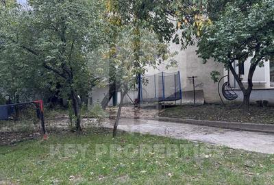 Piata Romana, mansarda boema, finisaje in linii simple si elegante - 16