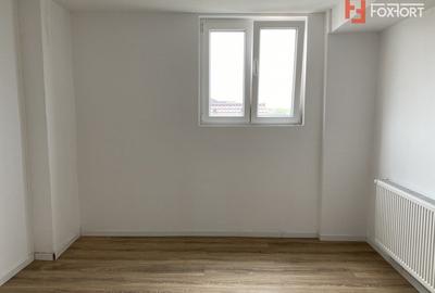 Apartament cu 3 camere semidecomandat, mobilat în Ghiroda - 10