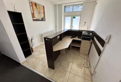Spatiu parcare privata birouri/clinica/ Pacurari - 1