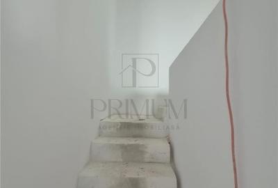 Casă cu 4 camere cu Teren 300 Mp în Moșnița Nouă