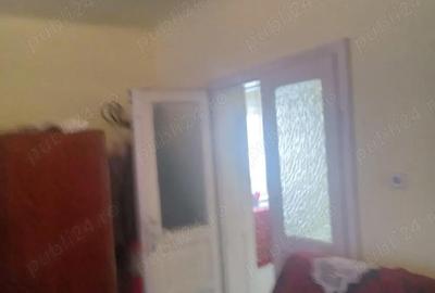 Casă cu 3 camere cu Teren 400 Mp în Central - 2