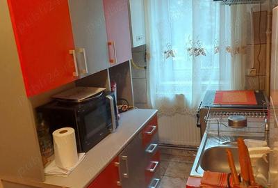 Apartament cu doua camere, zona Casnica - 2