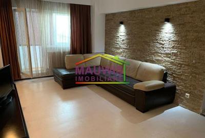 Apartament cu 3 camere semidecomandat, mobilat în 13 Septembrie