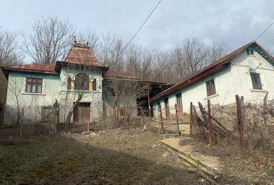 Casă cu 6 camere în Melinești - 2