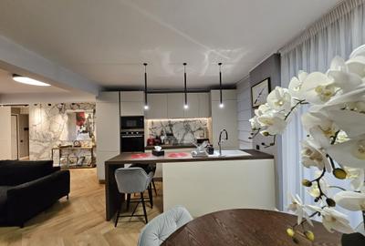 Apartament cu 4 camere, mobilat în Iancu Nicolae