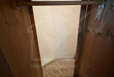 Apartament cu 5 camere semidecomandat în Central - 30