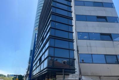 Birou, de 1,540 mp, în P-ța Victoriei - 1