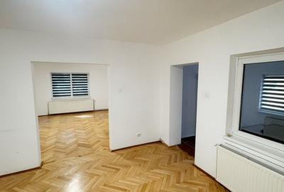Spațiu comercial, de 200 mp, în Astra - 1
