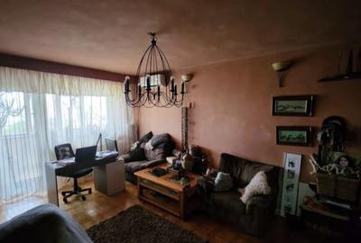Apartament cu 3 camere decomandat, mobilat în Buzaului - 2