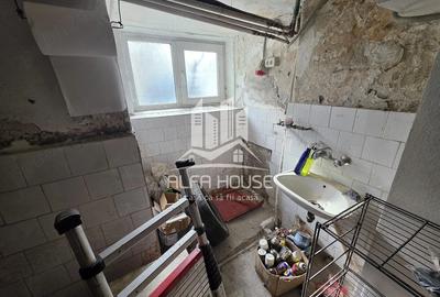 Casă cu 5 camere cu Teren 130 Mp în Luncă - 2