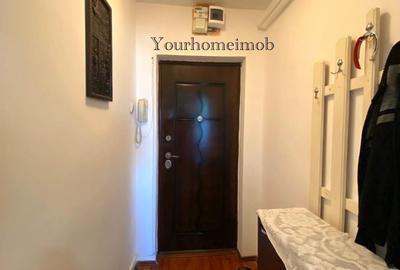 Apartament cu 2 camere semidecomandat în Craiovița Nouă