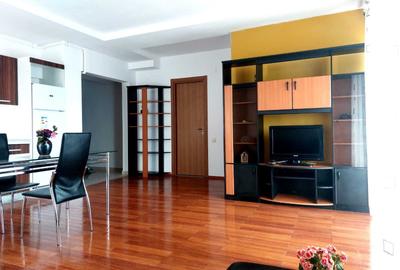 Apartament cu 2 camere semidecomandat în Ștefăneștii de Jos