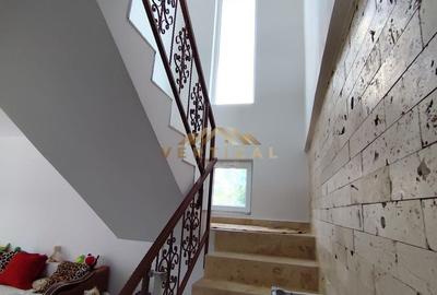 Casă cu 5 camere cu Teren 280 Mp în Vidra - 14