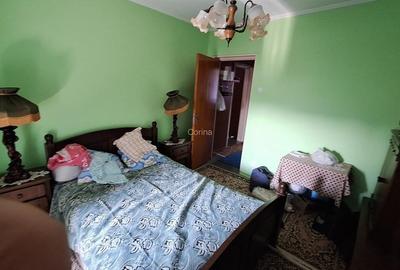 Apartament cu 3 camere semidecomandat în Titan