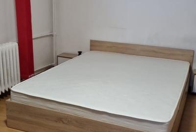 Apartament cu 2 camere decomandat în Costin Georgian