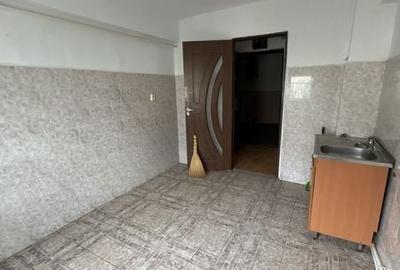 Apartament cu 3 camere în Central - 1