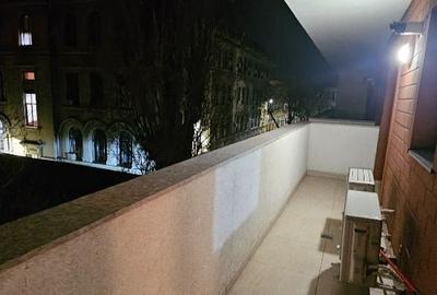 Apartament cu 2 camere, mobilat în Banu Manta