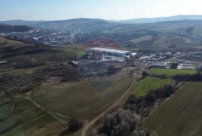 Teren de 21547 mp, în Central - 2