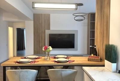 Apartament cu 3 camere semidecomandat în Central