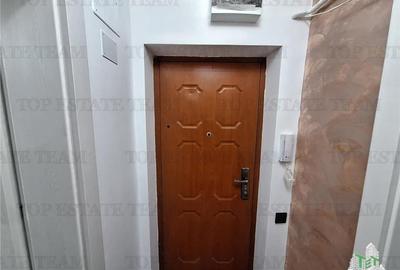 Garsonieră decomandată în Central - 4