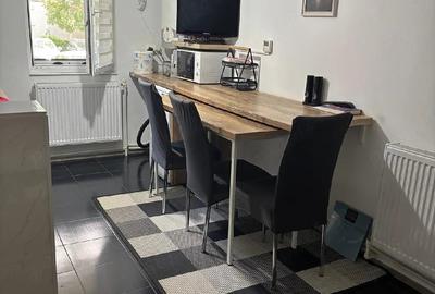 Apartament cu 2 camere decomandat în Steaua