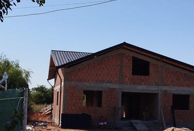 Casă cu 4 camere în Mălăiești - 8