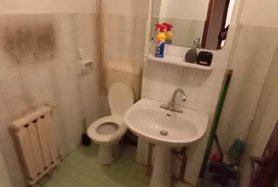Apartament cu 3 camere decomandat în Lunei - 3