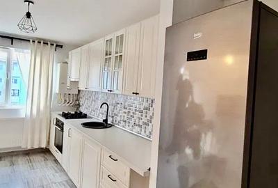 Apartament cu 2 camere semidecomandat, mobilat în Metalurgiei