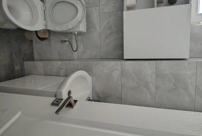 Apartament cu 2 camere nedecomandat în Schei - 2