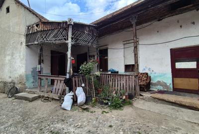 Casă individuală cu 3 camere cu Canalizare în Aiud