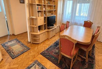 Apartament cu 4 camere decomandat în Decebal
