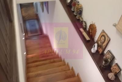 Casă cu 4 camere cu Teren 150 Mp în Victoriei