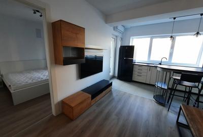 Apartament cu 2 camere decomandat în 13 Septembrie
