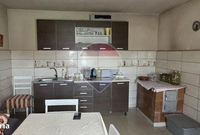 Casă cu 2 camere în Elciu