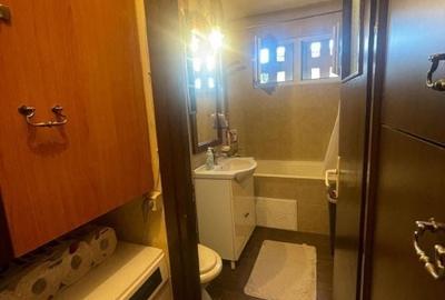 Apartament cu 3 camere în Valea Rosie