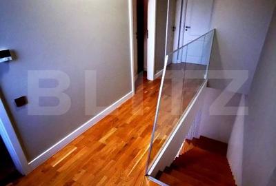 Casă cu 4 camere cu Teren 330 Mp în Bucium