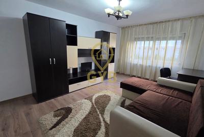Apartament cu 3 camere decomandat, mobilat în Decebal