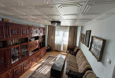 Apartament cu 4 camere decomandat în Central - 2