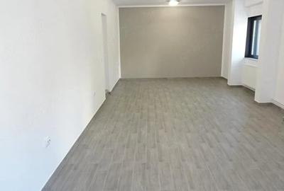 Spațiu comercial, de 40 mp, în Central