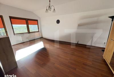 Casă cu 5 camere cu Teren 300 Mp în Bună Ziua