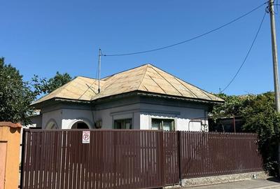Casă cu 3 camere în 23 August (Cațelul)